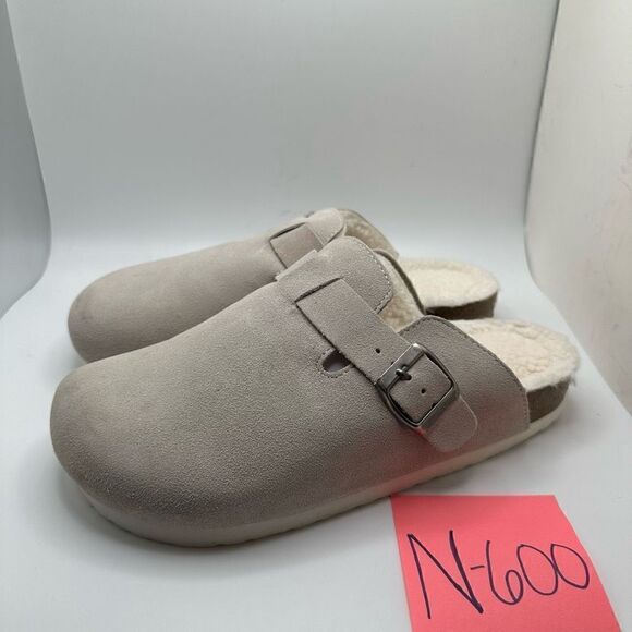 CUSHIONAIRE Women's Cork Footbed Clog with Genuine Leather Upper, Faux Fur Linin - Picture 3 of 7